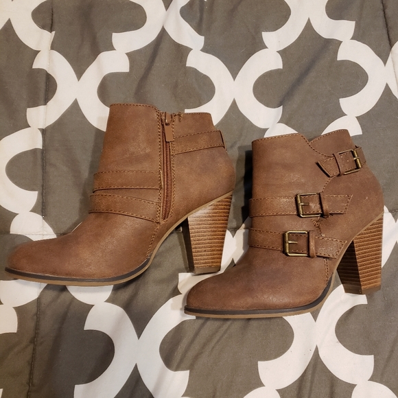 Booties - Picture 2 of 3